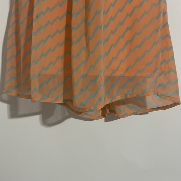 Pants Store Women’s Coral Striped Dress with Belt! - Picture 5 of 7